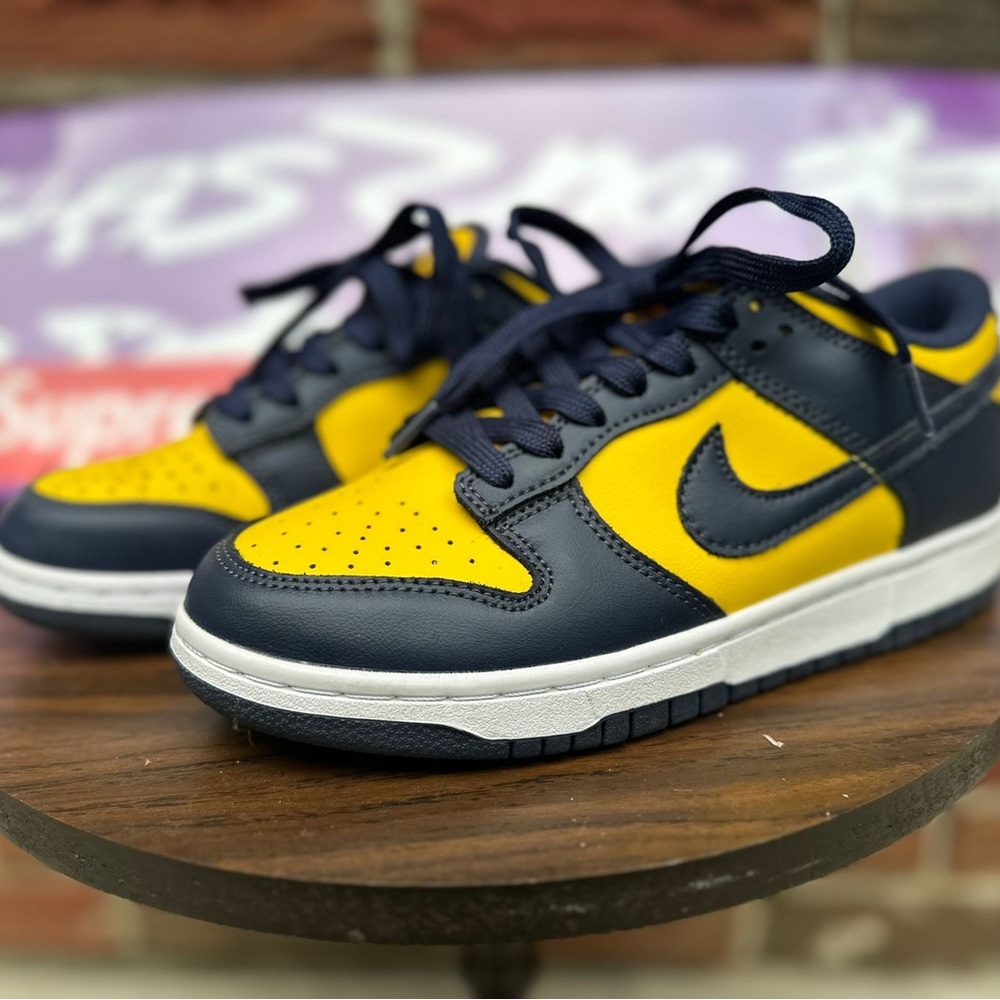 NIKE DUNK LOW MICHIGAN size US6.5